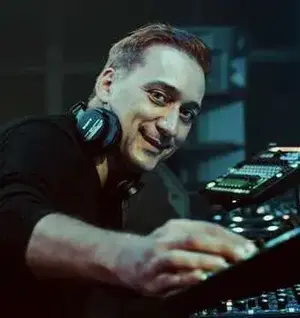 Paul van Dyk — ranked #21