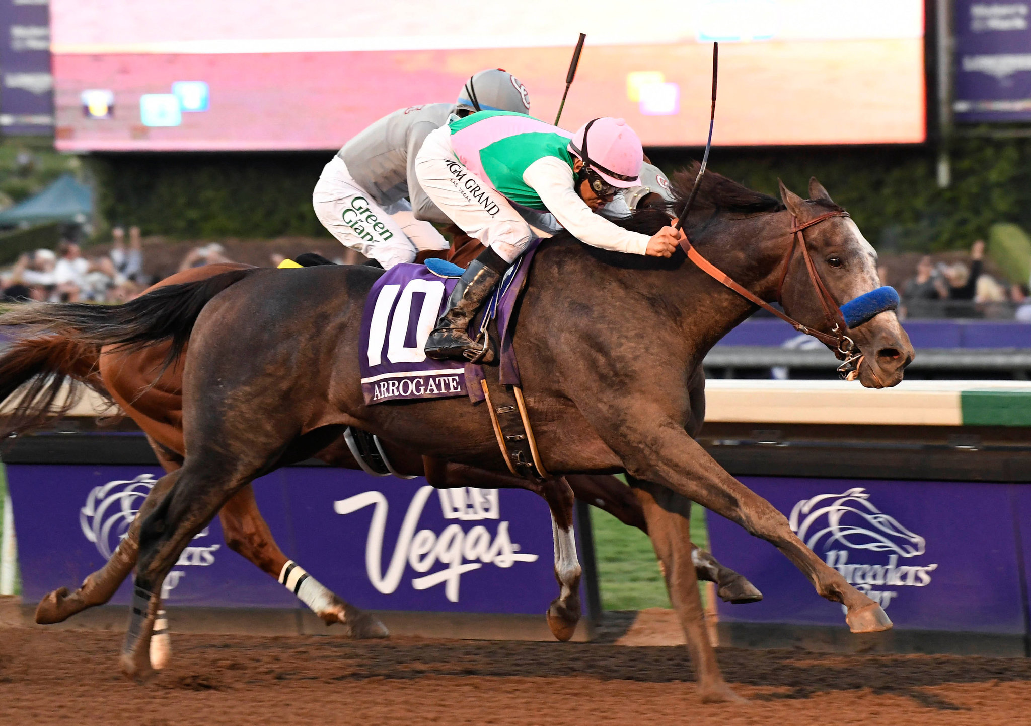 Arrogate runs down California Chrome — ranked #8