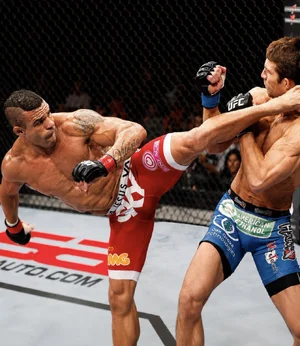 Vitor Belfort vs Luke Rockhold — ranked #3