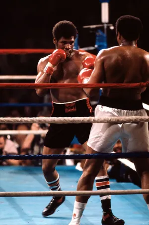 Leon Spinks beats Muhammad Ali — ranked #9