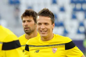 Yevhen Konoplyanka — ranked #9