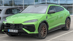 Lamborghini Urus — ranked #6