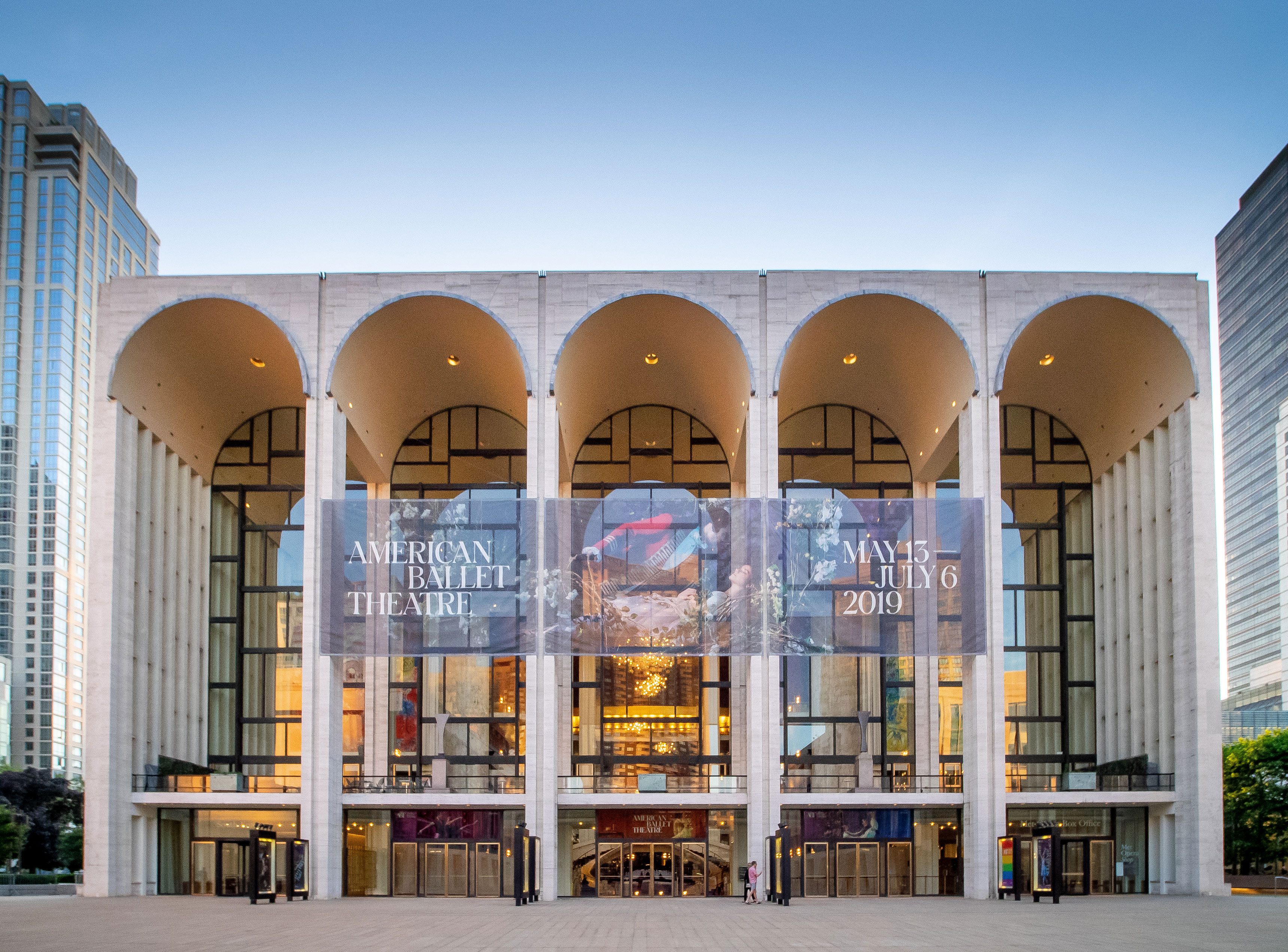 Metropolitan Opera House — The 22 Most Beautiful Opera Houses in the World