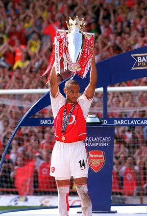 Swerving 30-Yarder vs Man Utd (2004) — ranked #13