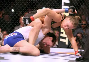 Ronda Rousey vs Cat Zingano — ranked #1