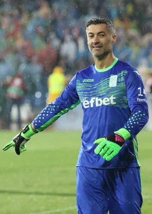 Vitor Baia — ranked #19