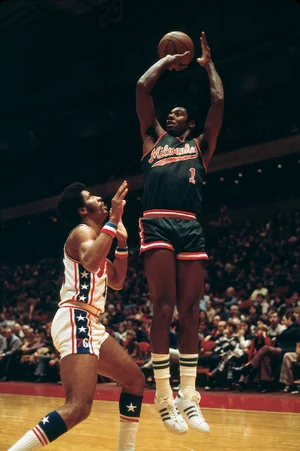 Oscar Robertson — ranked #17