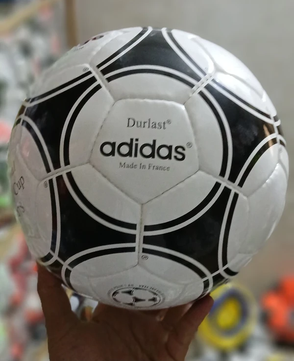 Tango (1978) - ranking option ranked #4