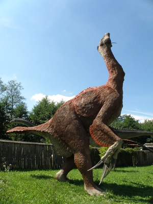 Therizinosaurus — ranked #9