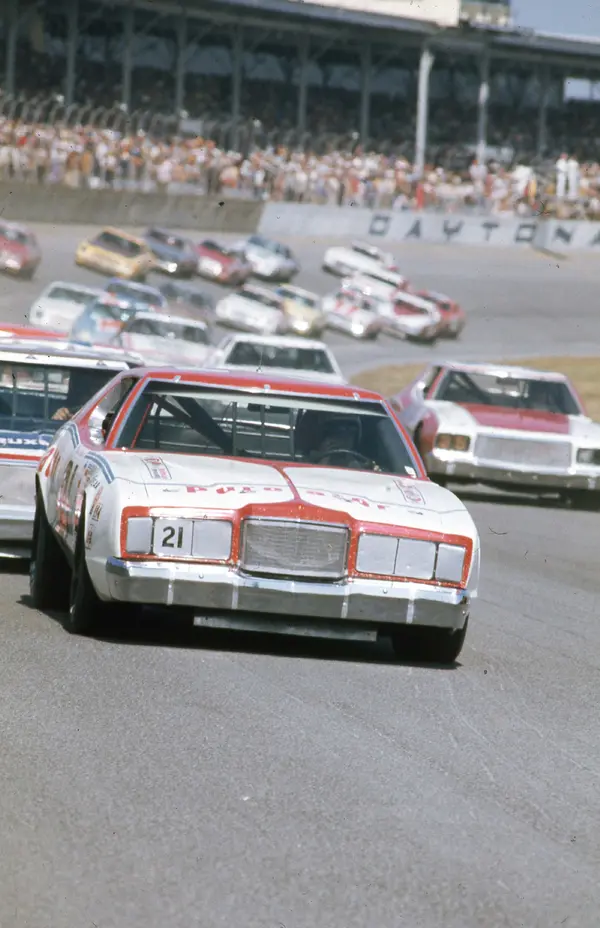 1976 Daytona 500 - ranking option ranked #4