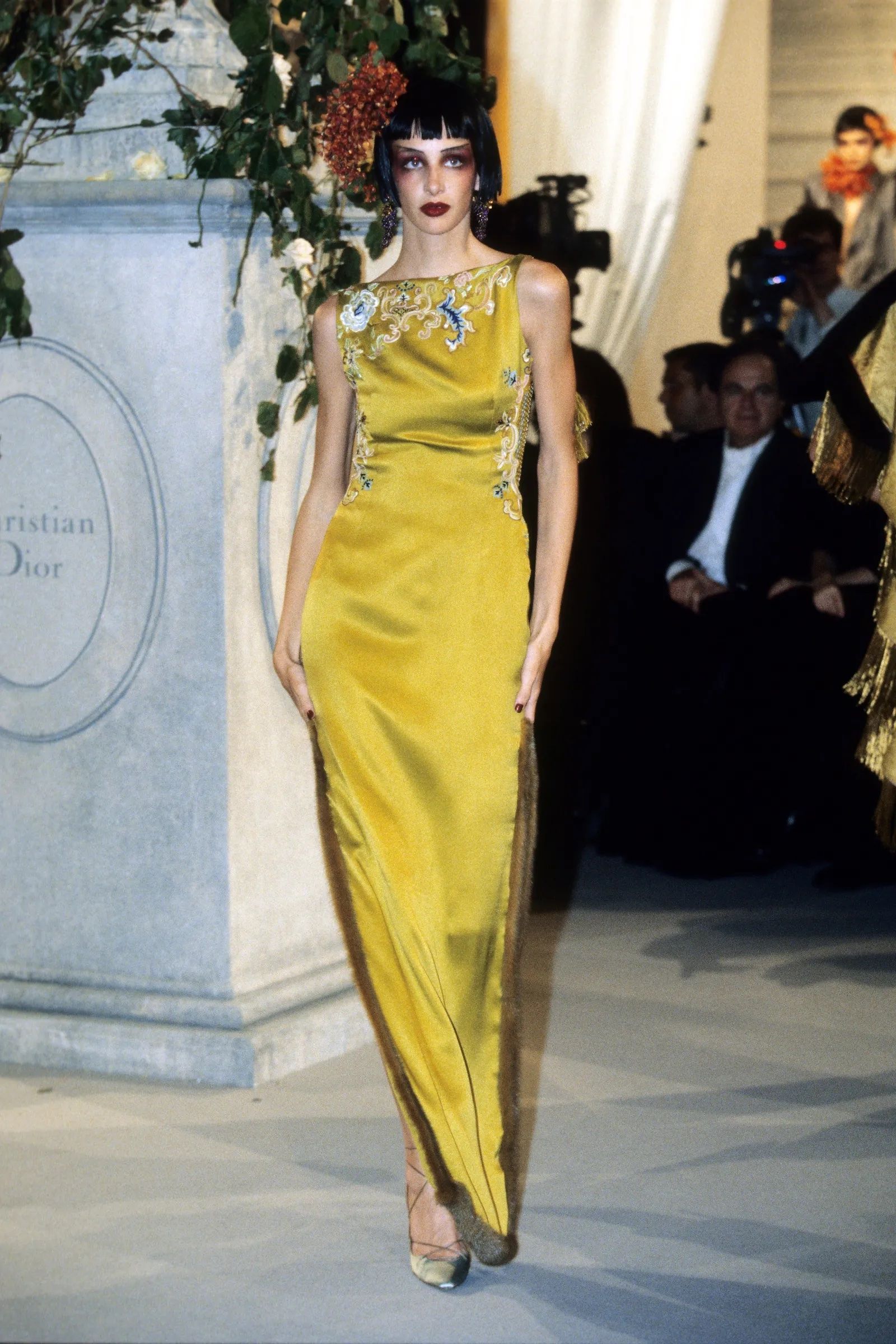 Nicole Kidman in Dior, 1997 — ranked #18