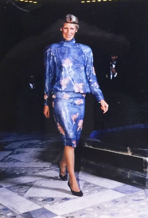 Shoulder pads — What is the most iconic 1980s fashion trend?