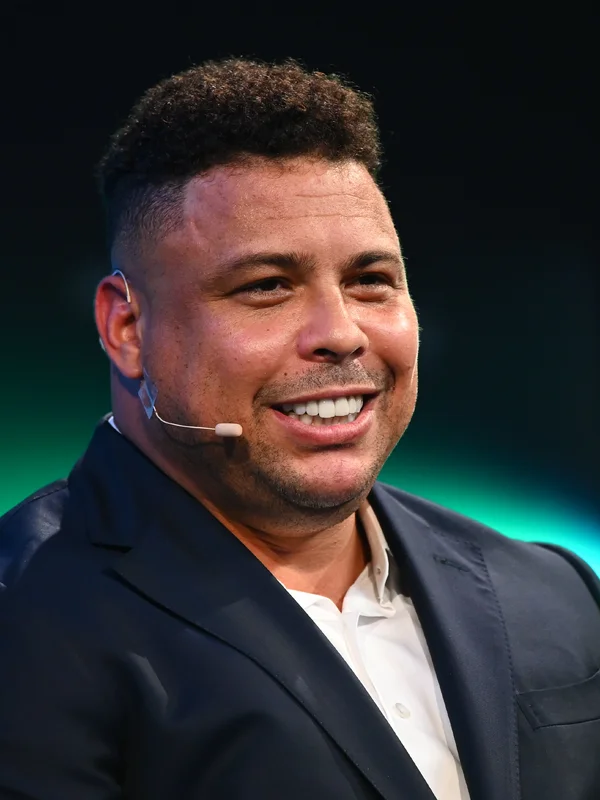 Ronaldo's Curtains (1996) - ranking option ranked #13