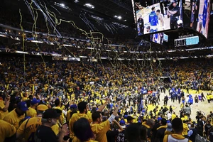 Golden State Warriors — ranked #10