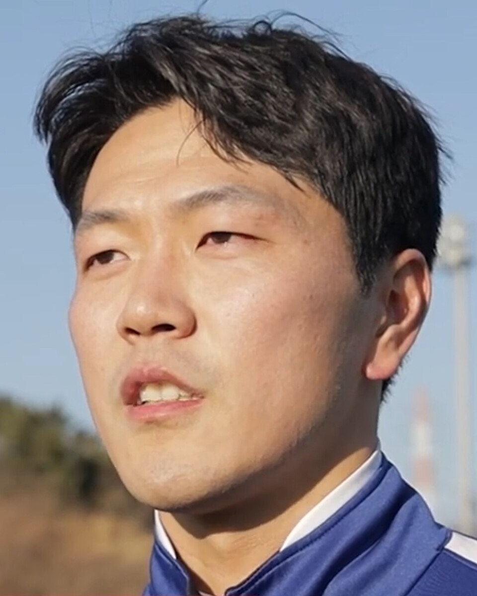Kim Young-gwon - ranking option ranked #9