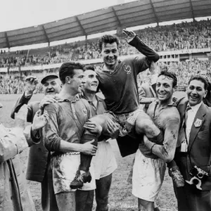 Just Fontaine — ranked #4