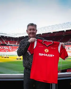 Norman Whiteside — ranked #6