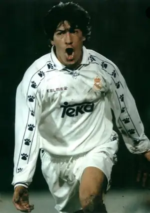 Ívan Zamorano — ranked #4