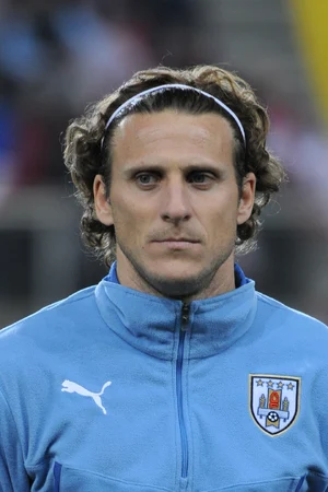 Diego Forlan — ranked #13