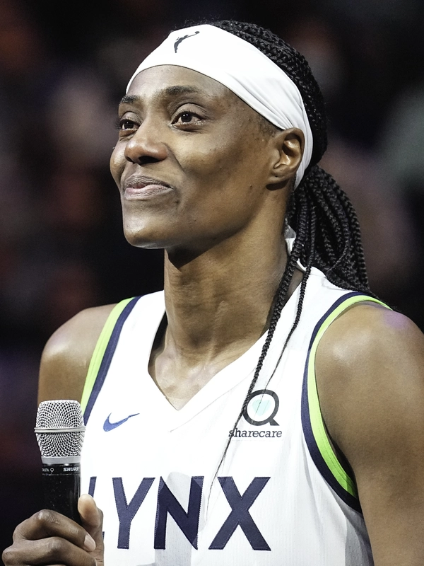 Sylvia Fowles - ranking option ranked #12